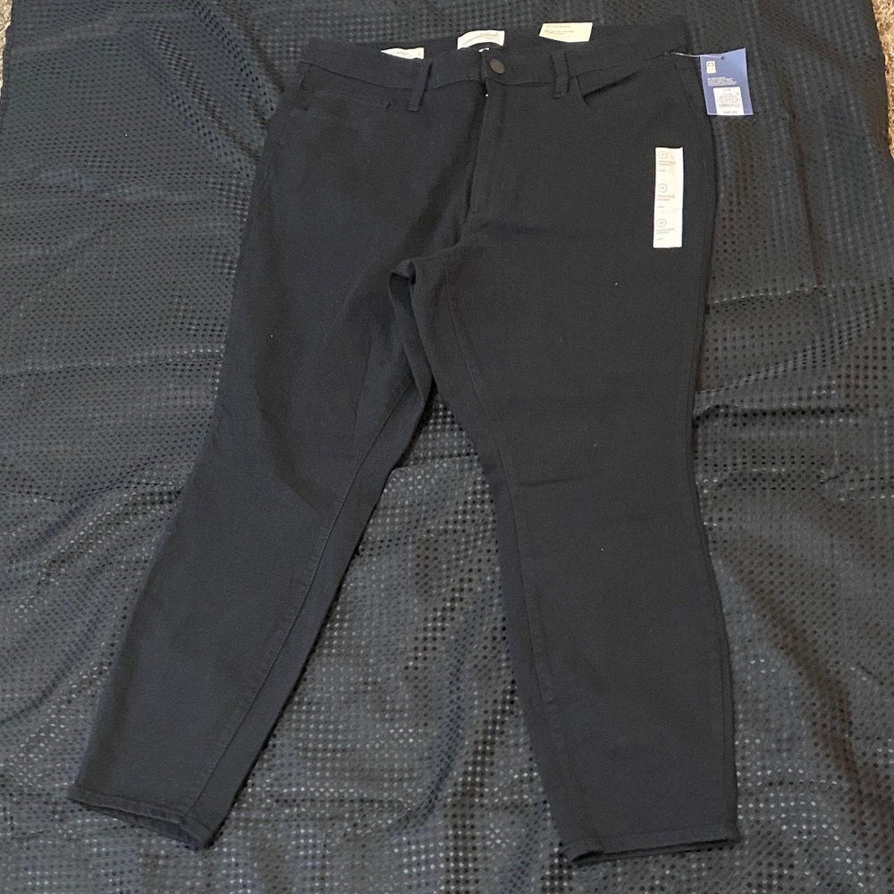 Universal Thread Men's Dark Chinos